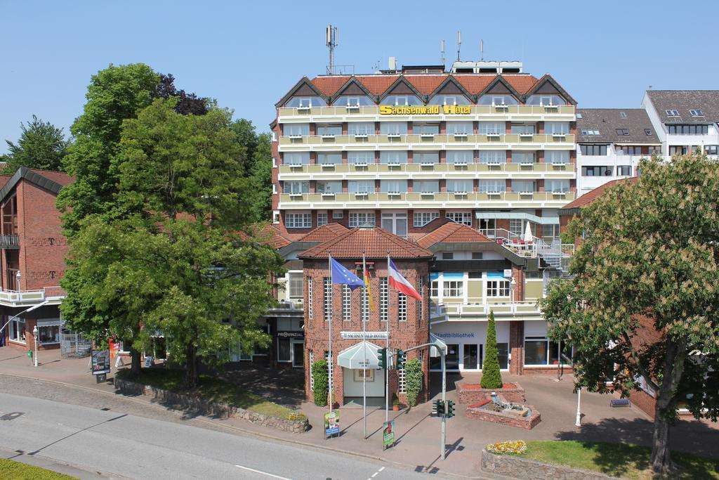 Sachsenwald Hotel Райнбек Экстерьер фото